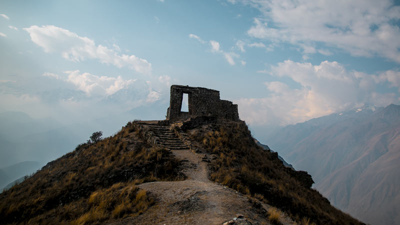 Beautiful Inca ruin site, Intipunku